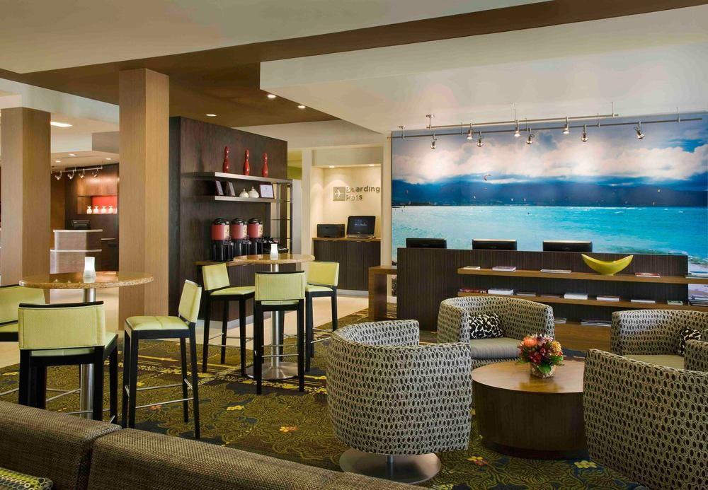 คอร์ตยาร์ด เมาอี คาฮาลูอี แอร์พอร์ต Hotel คาฮูลุย ภายนอก รูปภาพ
